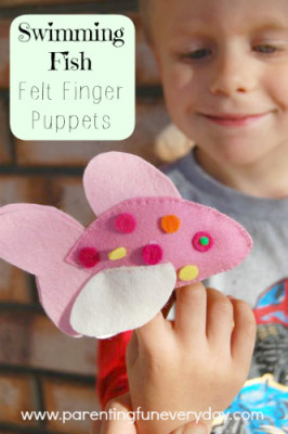 Make felt finger puppets :: www.theMagicOnions.com