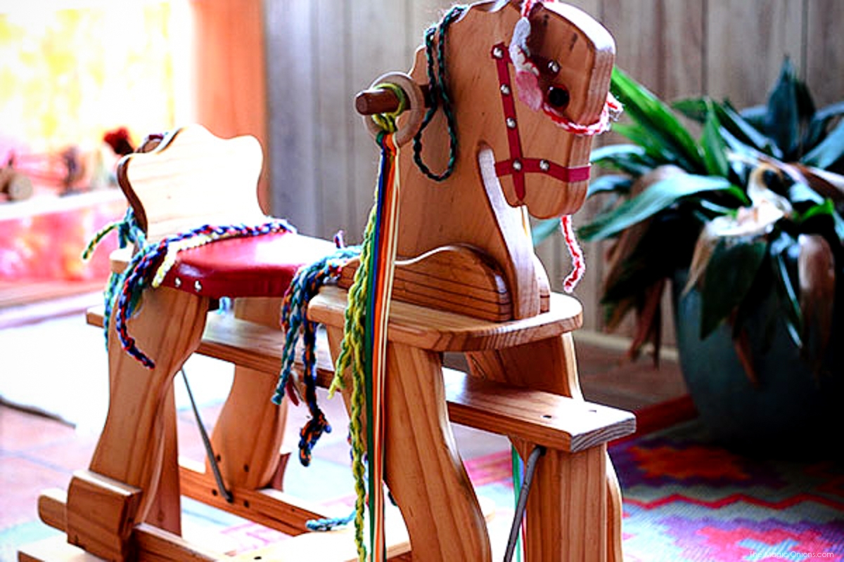 Discovering Waldorf Education :: How To Create A Waldorf Inspired Home :: www.theMagicOnions.com