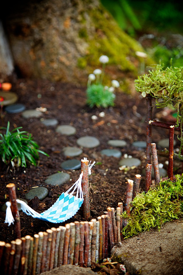 Hammock : Magical Fairy Garden Winner : Fairy Garden Contest 2014 : The Magic Onions : www.theMagicOnions.com