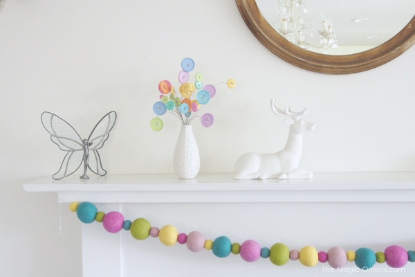 button flowers and felted garland