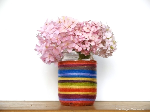 Yarn Covered Mason Jar Vase Spring Craft for Kids :: www.theMagicOnions.com