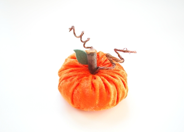 Velvet Pumpkin DIY Tutorial