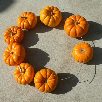A pumpkin Halloween wreath