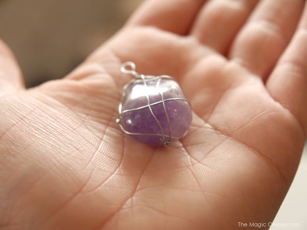 DIY Wire Wrapped Stone Necklace : The Magic Onions.com