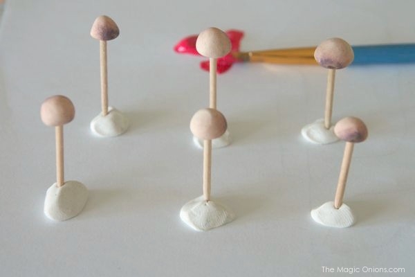 Tutorial : Make Mini Todstools for your Fairy Garden : www.themagicOnions.com