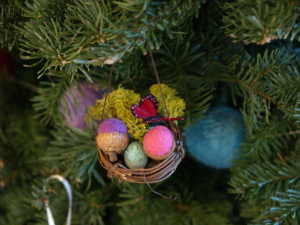 Needle Felted Nest Ornament : www.theMagicOnions.com