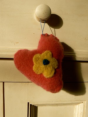 needle felted valentine heart